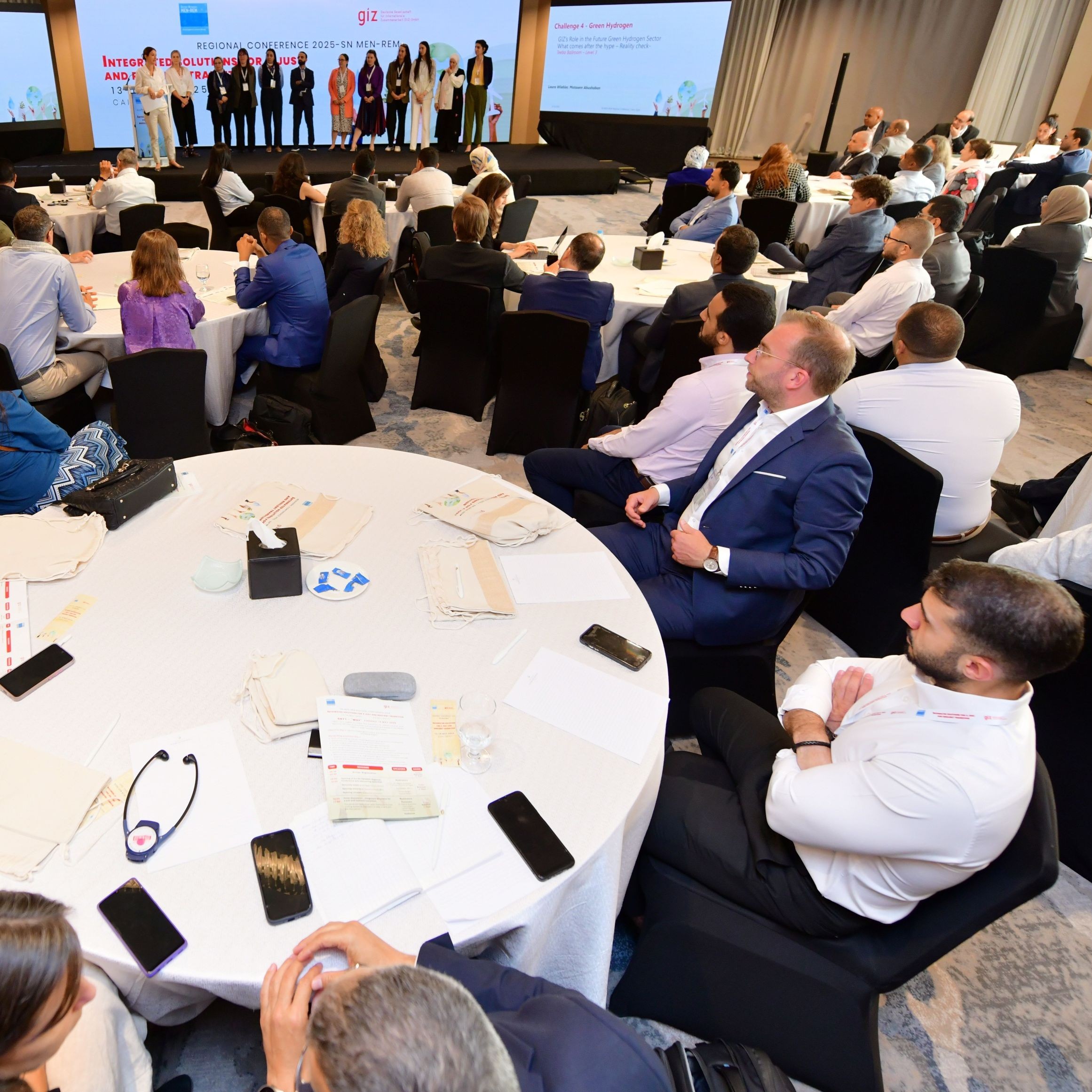 Aquay conference moderation